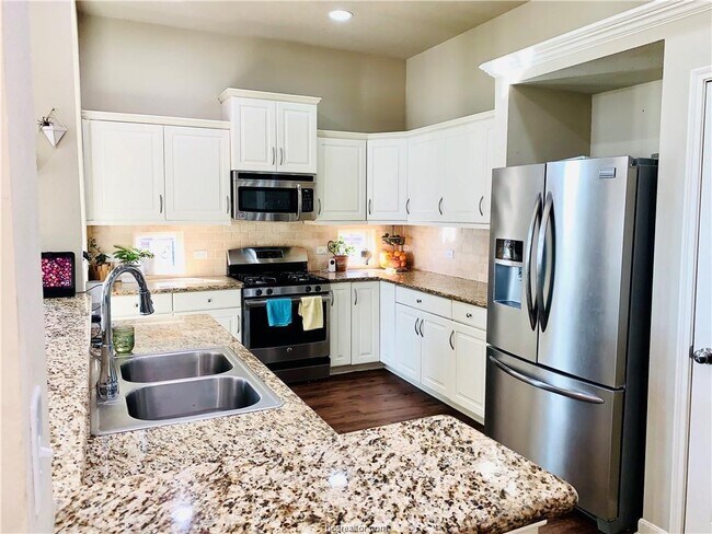 Building Photo - 15313 Lowry Meadow Ln