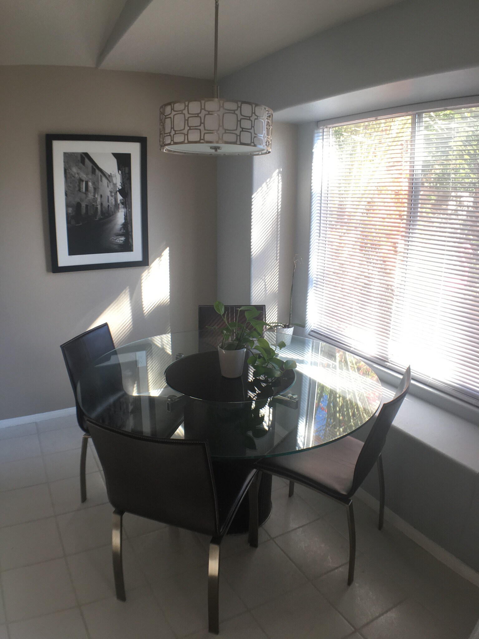 Beautiful dining area with view of the pool and waterfall - 68820 Risueno Road