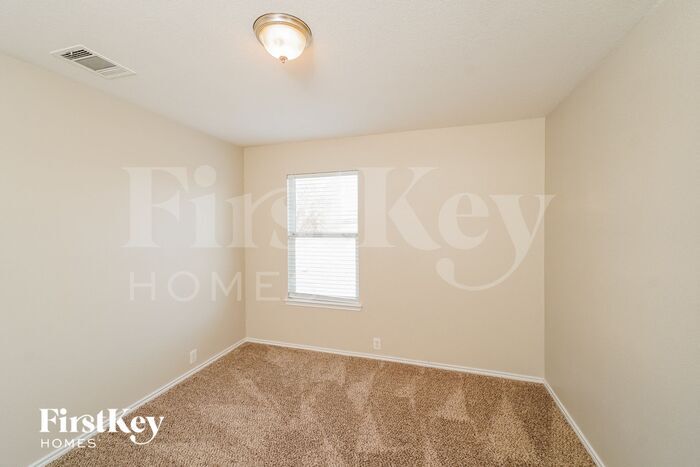 Building Photo - 1632 Mountain Brook