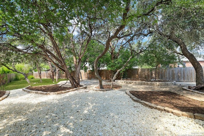 Building Photo - 10211 Windstone Creek