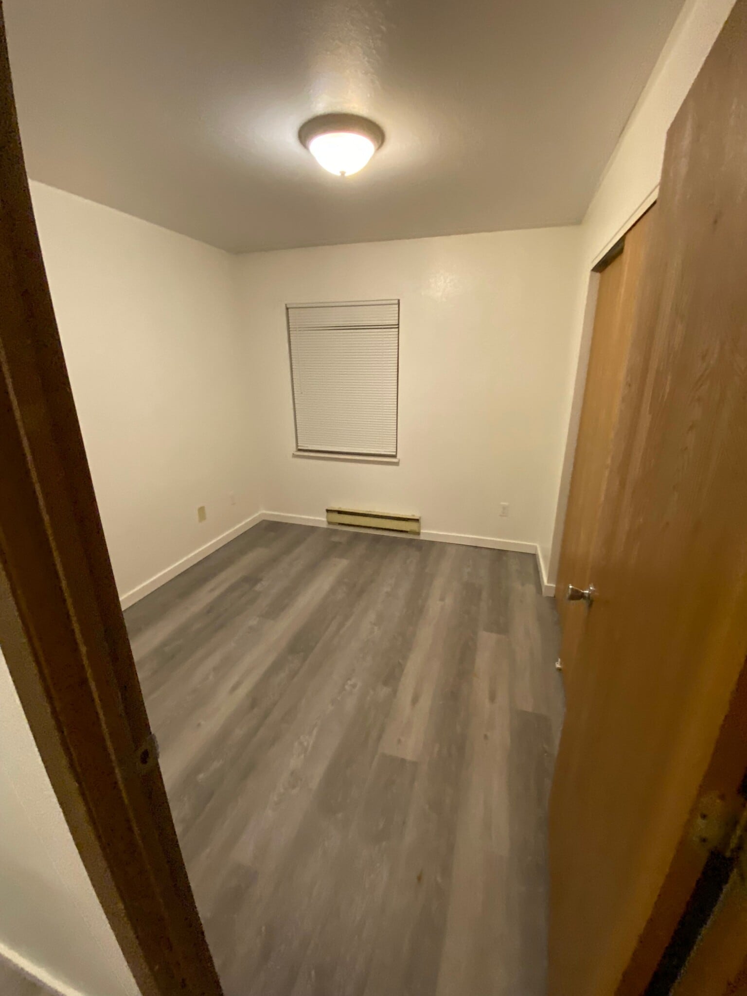 Building Photo - 125 Crescent Lake Rd