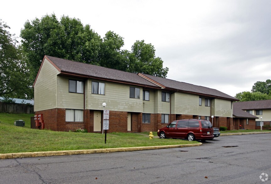 Building Photo - Newark Townhomes - HUD Housing