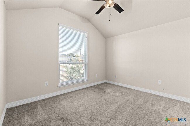 Building Photo - 1634 Dryden Ave