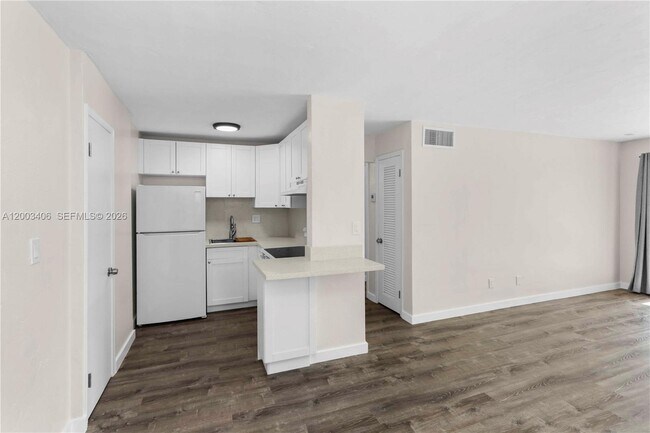 Building Photo - 8701 SW 141st St