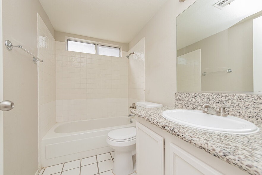 Building Photo - 4421 Mc Bride Dr
