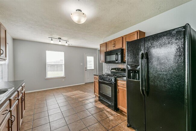 Building Photo - 12826 Kiev Hills Ln