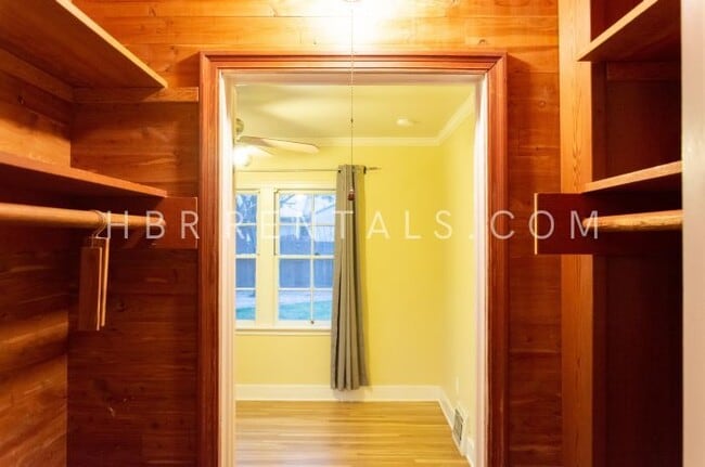 Building Photo - Charming Single-Story Home in the Heart of...