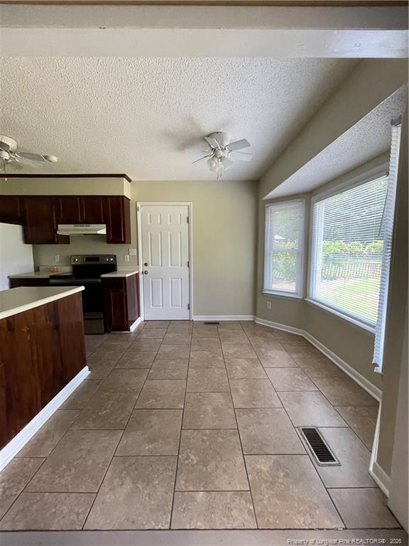 Building Photo - 6717 Sandfield Ct