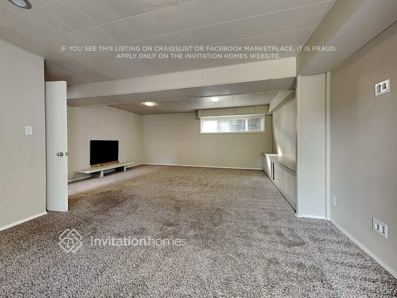 Building Photo - 28232 27th Ave S