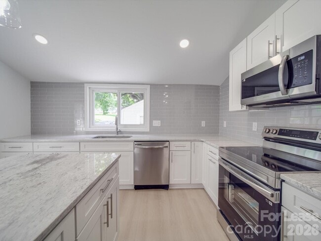 Building Photo - 1012 Wood St