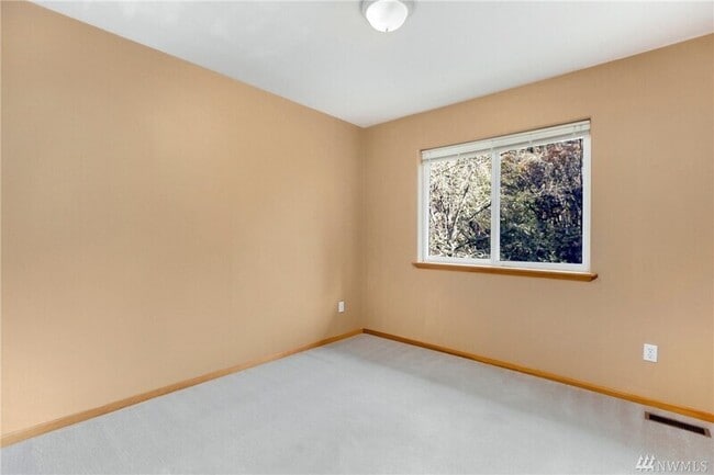 Building Photo - 16034 76th Pl NE