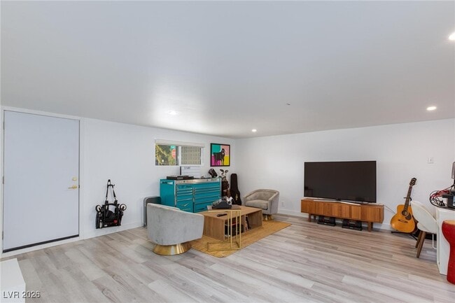 Building Photo - 1607 Pawnee Dr