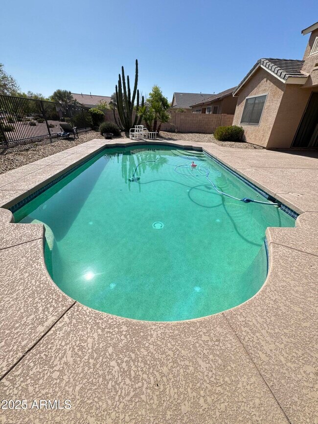 Building Photo - 4521 W Paseo Way