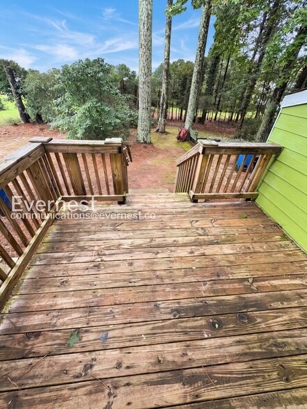 Building Photo - 102 Palisades Pointe