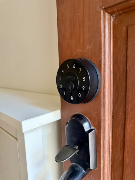 Building Photo - 1601 27th Ave