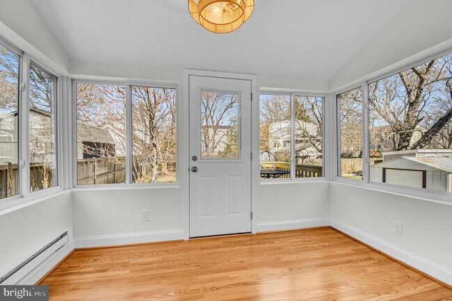 Building Photo - 5713 5th St S