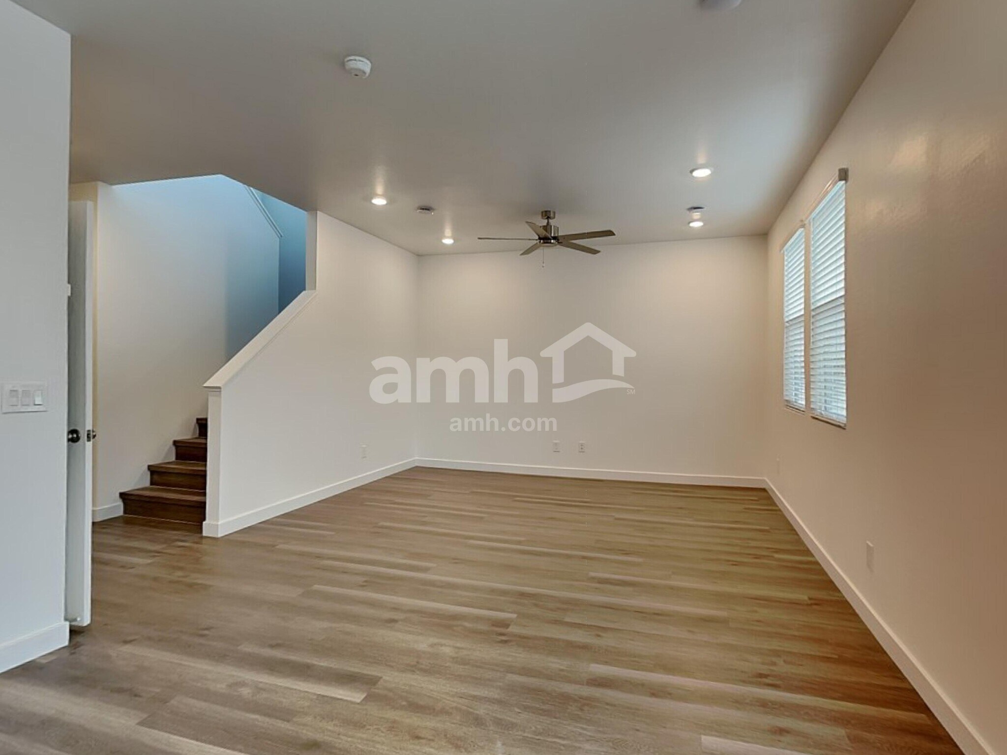 Building Photo - 20177 W Thomas Rd