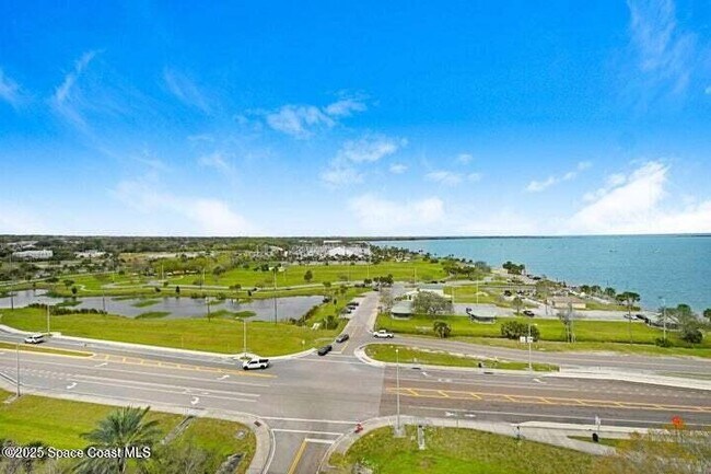 Building Photo - 3 Indian River Ave