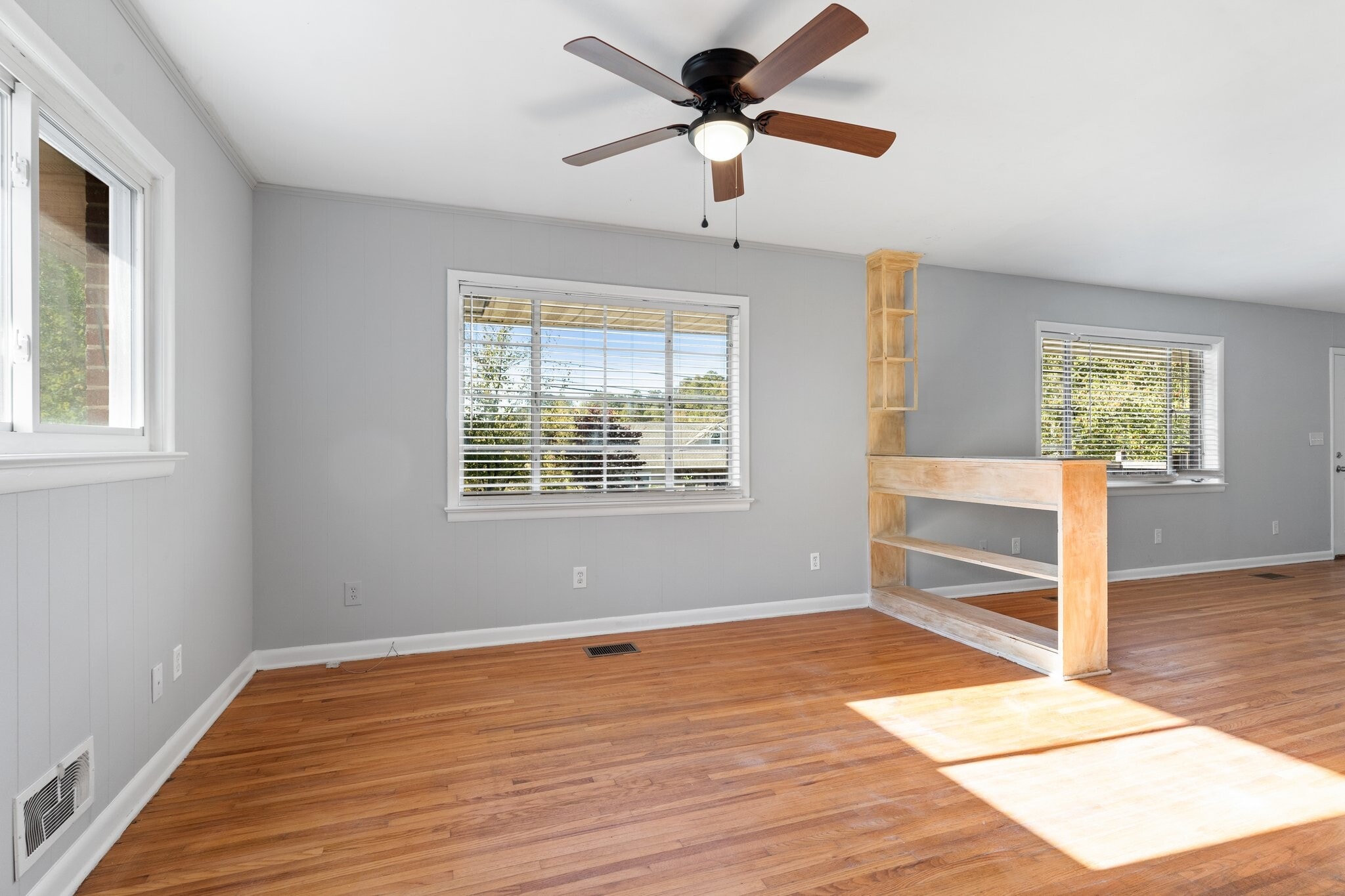 Building Photo - 603 Bitsy Ln