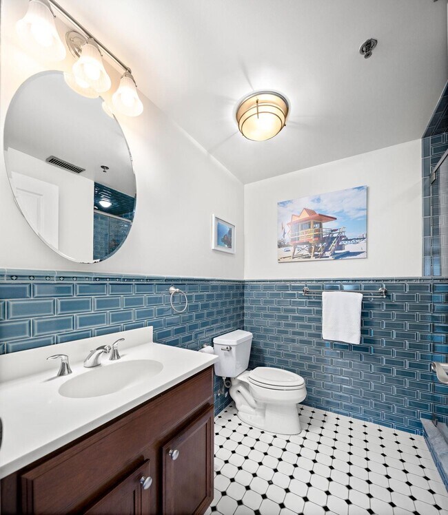 Building Photo - 70 ADAMS St