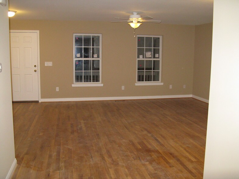 Building Photo - 1551 Glenn Ave