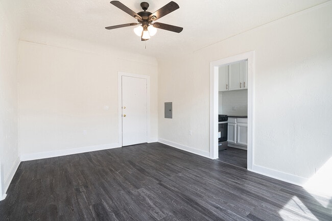 Building Photo - 27th Street Apartments