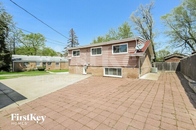 Building Photo - 3815 212th Pl