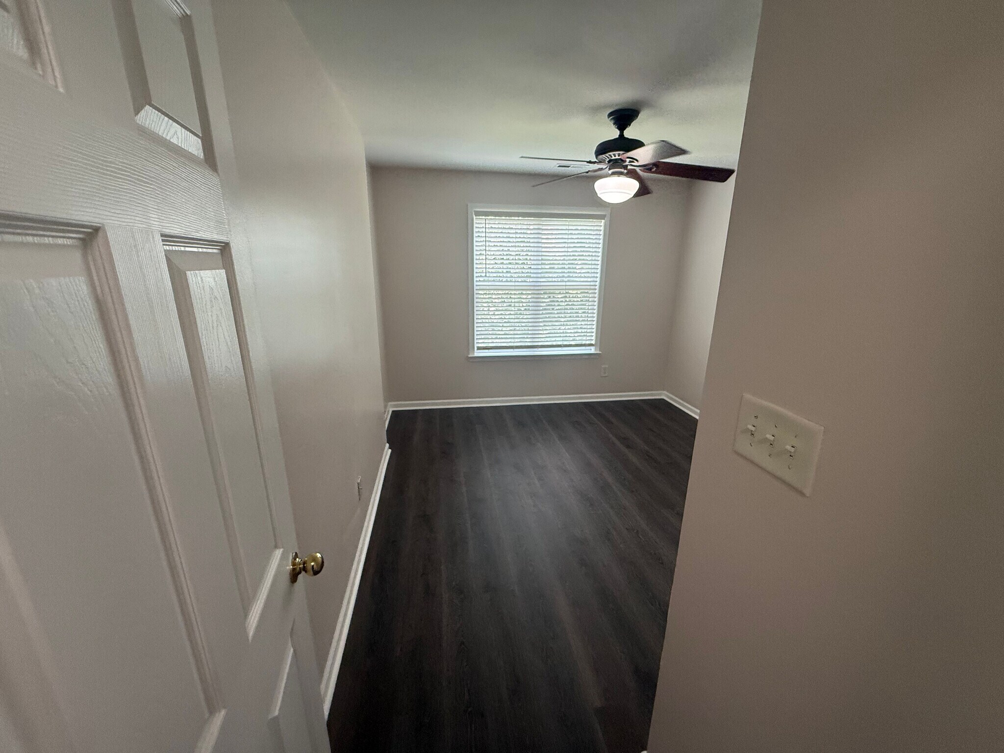 Building Photo - Room in Townhome on McGoogan Ln