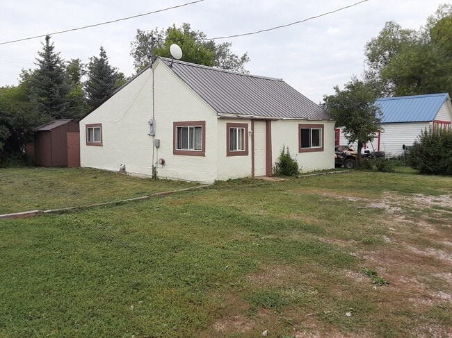 Primary Photo - 308-302 E Park St