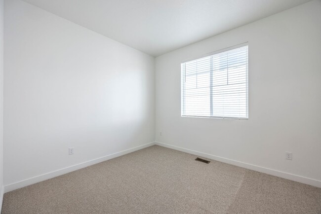 Building Photo - 2526 N 3670 W