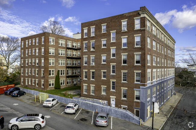 Building Photo - The Roosevelt Apartments