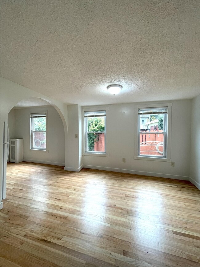 Building Photo - 108 Brookside Ave