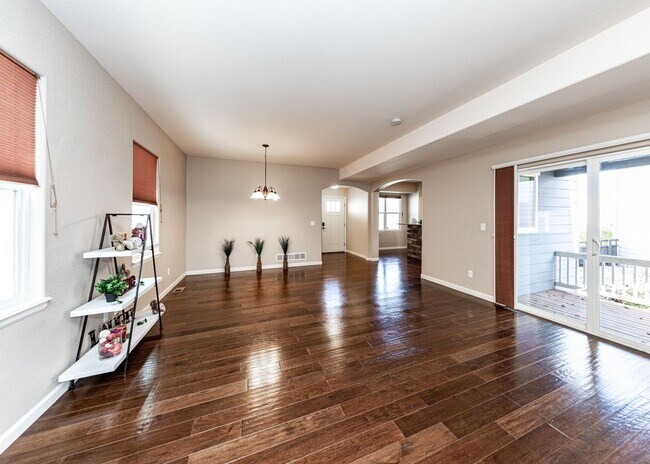 Building Photo - Westside home in Desirable Gold Hill Mesa ...