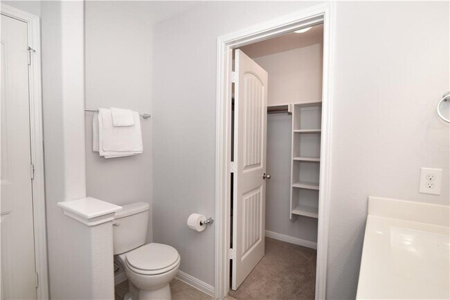 Building Photo - 18405 Congaree St