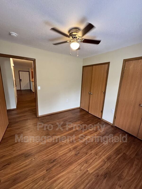 Building Photo - 2119 Southfork Dr