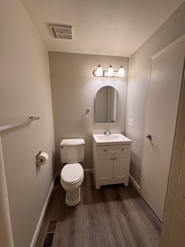 Building Photo - 4633 S Crystal Way
