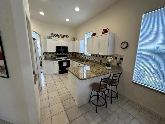 Building Photo - 77 Spyglass Way