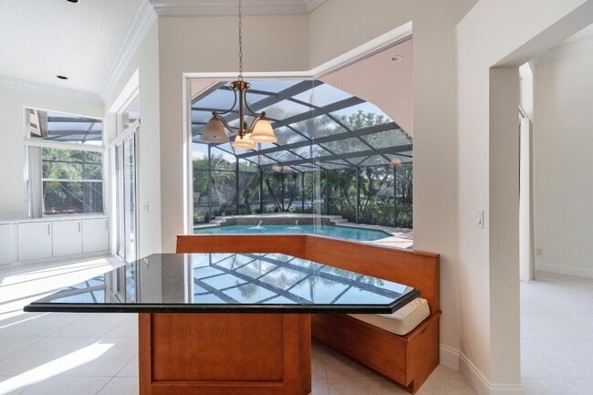 Building Photo - 474 Stonemont Dr