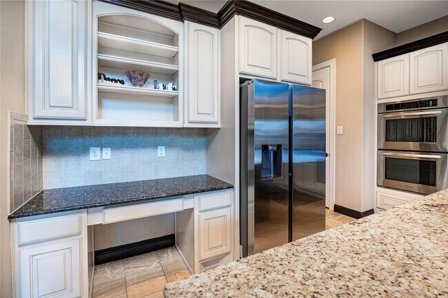 Building Photo - 25207 Springwood Lake Dr