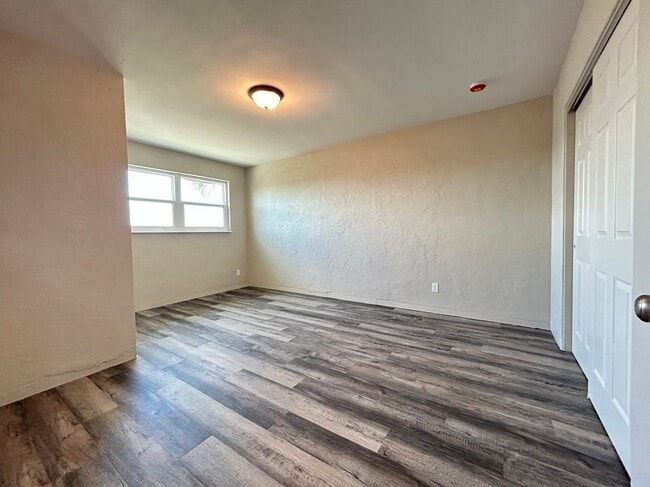 Building Photo - 1740 Ocean Shore Blvd