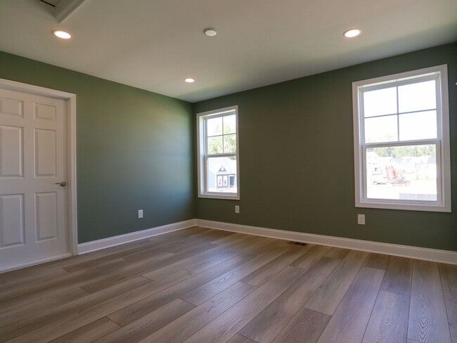 Building Photo - Luxury New Build in RounTrey – 4 Bed, 3 Ba...