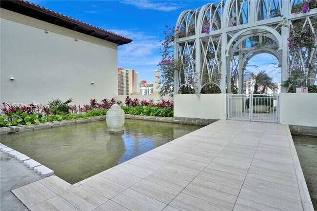 Building Photo - 250 Sunny Isles Blvd