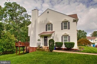 Building Photo - 200 Sulgrave Ct