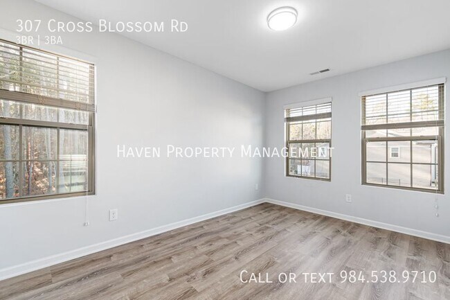 Building Photo - 307 Cross Blossom Rd
