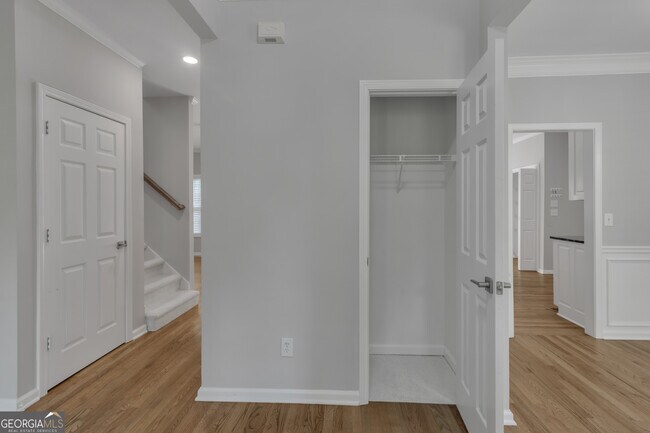 Building Photo - 3633 Elinburg Cove Trail NE