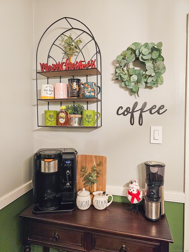 Building Photo - 41 Pequot Trail