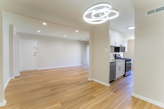 Building Photo - 8308 Tobin Rd