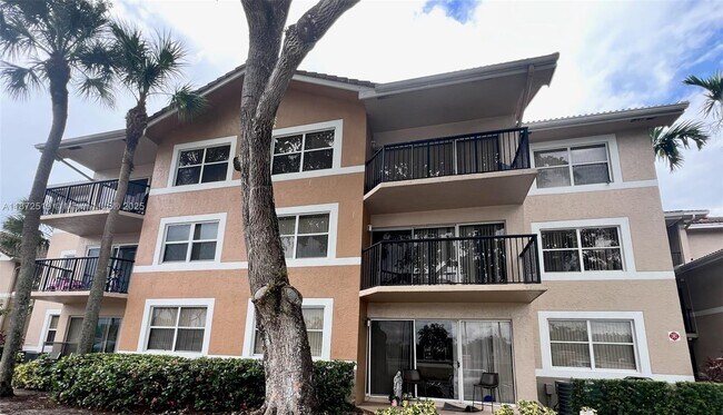 Building Photo - 8977 Wiles Rd