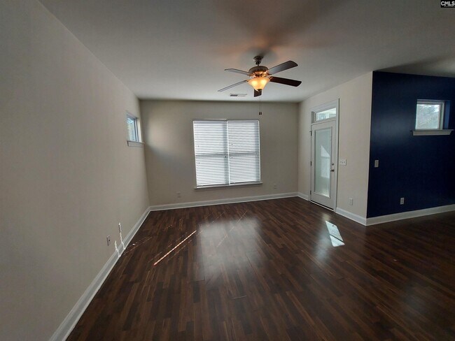Building Photo - 203 Eagle Park Dr