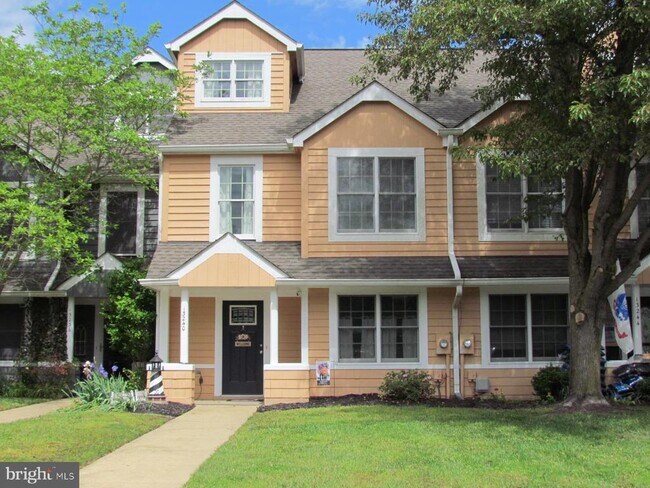 Primary Photo - 13240 Clipper Cir